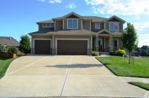 Sweetwater Creek New Homes in Spring Hill, KS Front Elevation